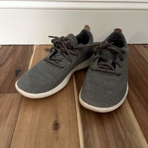 Allbirds women’s size 8 grey wool runners